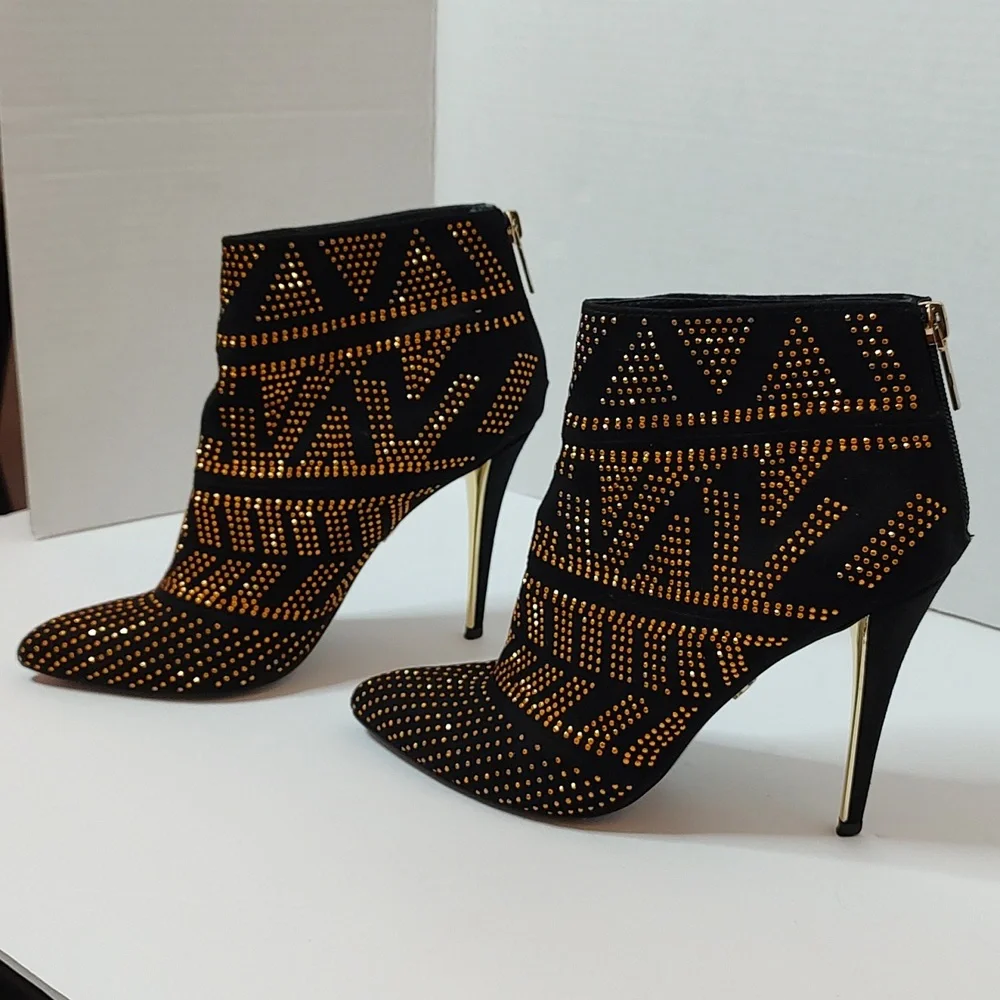 Thalia Sodi Alejandra Suede Pointed Toe Black and Gold Ankle Heeled Boots sz 7